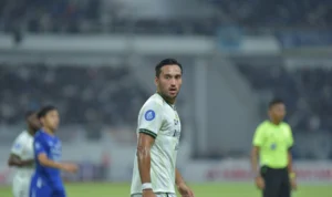 Striker Persib Bandung, Ezra Walian