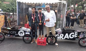 Keren! Tim Grage Raih Juara Umum Ajang Lomba Kereta Peti Sabun 2023 di Bandung
