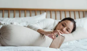 6 Kebiasaan Buruk di Pagi Hari yang Merusak Kesehatan Pikiran dan Tubuh