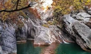 Tempat Wisata Sanghyang Heuleut Bandung, Menjelajahi Permata yang Tersembunyi
