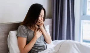 Mengapa Batuk Tak Kunjung Sembuh? Ini Penyebab & Solusinya!