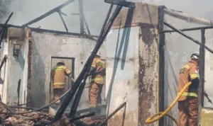 Si Jago Merah Lahap Rumah Warga di Jatinangor, Sebabkan Kerugian Ratusan Juta!