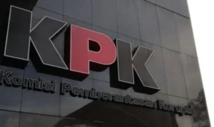 KPK Geledah Kantor Wali Kota Bima Atas Dugaan Pengadaan Barang Jasa dan Gratifikasi KPK Geledah Kantor Wali Kota Bima Atas Dugaan Pengadaan Barang Jasa dan Gratifikasi