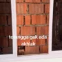 Viral di TikTok Pria Mengeluh di Sosmed Tentang Jendela Tertutup oleh Tembok Tetangga