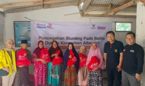 Mizan Amanah Gelar Santunan dan Pencegahan Stunting bersama Mahasiswa UI di Sukabumi Mizan Amanah Gelar Santunan dan Pencegahan Stunting bersama Mahasiswa UI di Sukabumi