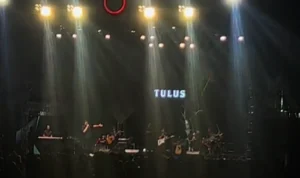 Video Konser TULUS Tampak Sepi Penonton Viral di TikTok