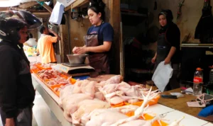 Daya Beli Masyarakat Menurun, Pedagang Pasar Impres Sumedang Mengeluh