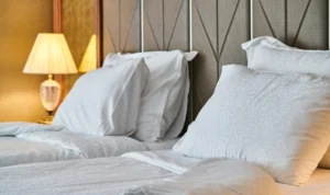 7 Rekomendasi Hotel Murah di Bandung Harga 100-200 Ribuan! ILUSTRASI Rekomendasi Hotel Murah di Bandung mulai Rp 200 Ribu/ Pexels/ Engin Akyurt