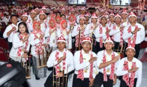 Amazing! Pradita Dirgantara High School Breaks Angklung World Record!