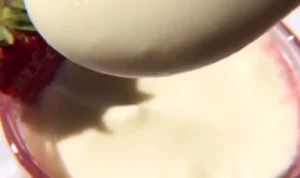 Strawberry Cheese Tea Viral di TikTok, Mau Coba Buat? Strawberry Cheese Tea Viral di TikTok, Mau Coba Buat?