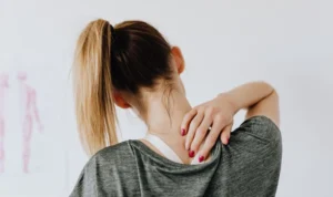 Orthopedic Doctor: Scoliosis Only Causes Symptoms of Soreness