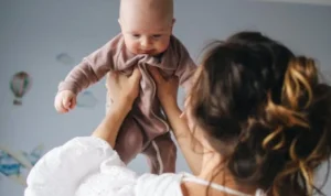 Orang Tua Wajib Coba Nih, 5 Tips Menghindari Beruntusan di Badan Anak Orang Tua Wajib Coba Nih, 5 Tips Menghindari Beruntusan di Badan Anak