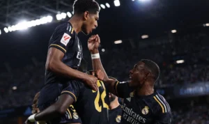 Pemain Real Madrid berselebrasi atas gol Jude Bellingham di menit ke-81.