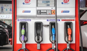 7 Tips Menghemat BBM saat Berkendara, Praktekan Sekarang! 7 Tips Menghemat BBM saat Berkendara, Praktekan Sekarang!