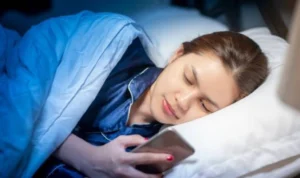 Apakah Kamu Sering "Sleep Call" ? Kenali Bahayanya disini