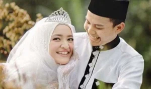 Sakinah, Mawaddah, Warahmah: Tiga Dimensi Cinta dan Keharmonisan dalam Rumah Tangga Sakinah, Mawaddah, Warahmah: Tiga Dimensi Cinta dan Keharmonisan dalam Rumah Tangga