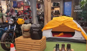 Rekomendasi 3 Toko Outdoor Alat-alat Camping Terlengkap di Bandung Salah satu outlet resmi toko outdoor yang paling lengkap di Bandung. (satu tenda)