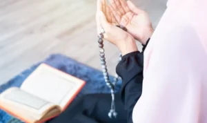 Lirik Sholawat Busyro yang bisa mendatangkan rejeki dan memberikan kemudahan. (freepik)