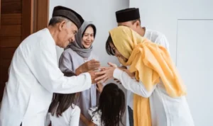 Hukum Memutus Kekerabatan dan Kewajiban Silaturahmi Ilustrasi SIlaturahmi yang memiliki hukum wajib bagi setiap muslim. (freepik)