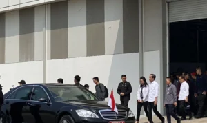 Jokowi Tinjau Depo Kereta Cepat di Tegalluar Kabupaten Bandung, Dadang Supriatna: Kegiatan KCJB Tingkatkan Sektor Ekonomi Jabar Jokowi Tinjau Depo Kereta Cepat di Tegalluar Kabupaten Bandung, Dadang Supriatna: Kegiatan KCJB Tingkatkan Sektor Ekonomi Jabar