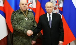 Tentara Kemerdekaan Putin: 'Jenderal Armageddon' Dibebaskan dari Tahanan Tentara Kemerdekaan Putin: 'Jenderal Armageddon' Dibebaskan dari Tahanan