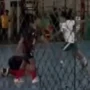 Tangkapan layar video aksi penendang kepala atlet futsal.