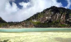 Eksotisnya Kawah Putih Patuha, Surga Keindahan Alam Kuningan Keindahan alam di Kawah Putih Patuha (instagram _sigitaja)