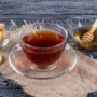 ILUSTRASI: Teh madu ternyata efektif untuk menjaga kekebalan tubuh. (freepik)
