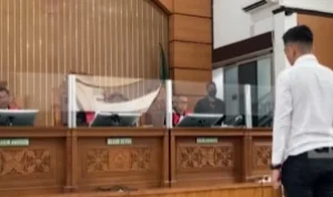 Mario Dandi akhirnya divonis 12 tahun Penjdara dan harus membayar denda restitusi sebesar Rp25 Miliar. (Youtube)