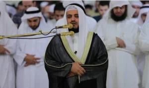 Keutamaan Bagi Seorang yang Menjadi Imam Sholat Berjamaah