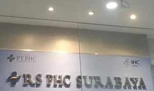 Anggi Yurikno yang bekerja di RS KPBS Pangalengan, Kabupaten Bandung mengaku dirugikan dokter gadungan Susanto di RS PHC Surabaya