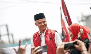 Ganjar Pranowo Bakal Kunjungi Jawa Barat, Politisi PDIP Optimis Warga Beri Respons Baik Anggota DPR RI dari Fraksi PDIP alias Nico Siahaan mengungkapkan bahwa bakal Capres Ganjar Pranowo bakal kunjungi Jawa Barat. ANTARA/Fianda Sjofjan Rassat.