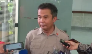 Inilah Daftar Harta Kekayaan Bey Machmudin Menurut LHKPN, Sosok Pj Gubernur Jabar yang Resmi Gantikan Ridwan Kamil Daftar harta kekayaan Bey Machmudin menurut LHKPN, sosok Pj Gubernur Jabar yang resmi ditunjuk Presiden Jokowi untuk gantikan Ridwan Kamil. ANTARA/Indra Arief.