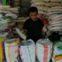 Harga beras di Kota Bandung, Jawa Barat terpantau masih terus mengalami kenaikan sejak bulan Agustus 2023, memberatkan para pedagang. Jabar Ekspres/Pandu.