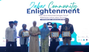 Gelar Jabar Community Enlightenment, Baznas Jabar Beri Pelatihan ESQ Kepada Lintas Komunitas Gelar Jabar Community Enlightenment, Baznas Jabar Beri Pelatihan ESQ Kepada Lintas Komunitas