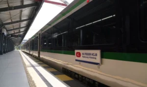 PT KCIC KA Sebut Feeder di Stasiun Padalarang Bantu Tingkatkan Konektivitas Kereta Api Cepat Jakarta-Bandung PT KCIC KA Sebut Feeder di Stasiun Padalarang Bantu Tingkatkan Konektivitas Kereta Api Cepat Jakarta-Bandung