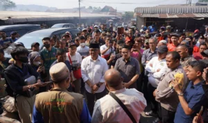 Tinjau Lokasi Kebakaran Pasar Leuwiliang, Bupati Bogor Segera Relokasi Pedagang Secepatnya
