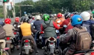 Viral Culture Shock Di Lampu Merah Bandung
