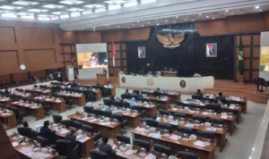 Ilustrasi. Paripurna usulan merger empat BUMD di DPRD Jabar. Jabar Ekspres/Hendrik Muchlison.