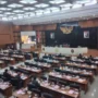 Ilustrasi. Paripurna usulan merger empat BUMD di DPRD Jabar. Jabar Ekspres/Hendrik Muchlison.