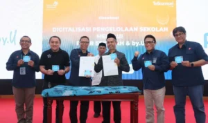 Telkom Akselerasi Digitalisasi Pengelolaan Sekolah di Bandung Barat Pijar Sekolah dan by.U
