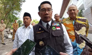 Ridwan Kamil akan segera mengakhiri masa jabatannya sebagai Gubernur Jawa Barat, ia meminta ASN jangan balik kanan. Jabar Ekspres/Sandi Nugraha.