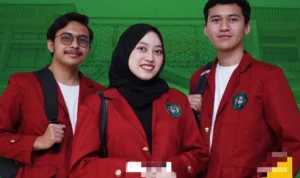 MAHASISWA UNGGUL: Mahasiswa Universitas Islam Nusantara (Uninus) Bandung dibebaskan memilih tugas akhir selain skripsi.