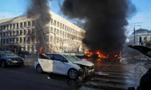 Gubernur Sevastopol yang dipilih Rusia, Mikhail Razvozhayev, memberikan pengumuman mengejutkan hari ini, menyatakan bahwa pasukan Kremlin telah berhasil menembak jatuh rudal Ukraina yang mengancam wilayah semenanjung Crimea.
