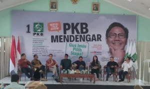 Saleh Partaonan Daulay, Ketua Fraksi PAN desak PKB pamitan / Antara News