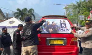 Islutrasi: Angkutan Umum Dilarang Ditempeli Stiker Caleg, Organda KBB: Kita akan lakukan pencopotan. Jumat (1/9).