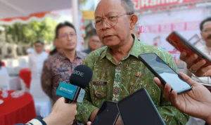 Baru 5 Ribu UMKM Terdaftar, Pj Wali Kota Cimahi: Harus Lebih Maju dan Berkembang Pj Wali Kota Cimahi Dikdik S Nugrahawan saat diwawancara awak media./ Cecep Herdi