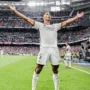 Jude Bellingham akhirnya bisa berselebrasi di depan publik Real Madrid