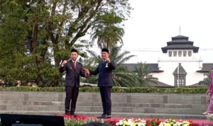 Serahkan Kujang Pusaka, Kepemimpinan Gubernur Beralih Kepada PJ