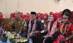 Bupati Cirebon, H. Imron saat menghadiri pembinaan Sub PPKBD.